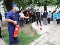 學(xué)?；馂?zāi)逃生中的五種錯誤行為